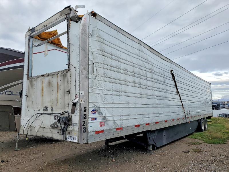 Scrap reefer trailer recycling